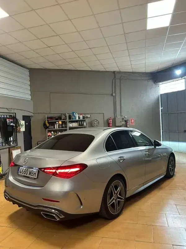 Usado Mercedes C220 200 CV (147 kW) 2021 Gris Berlina