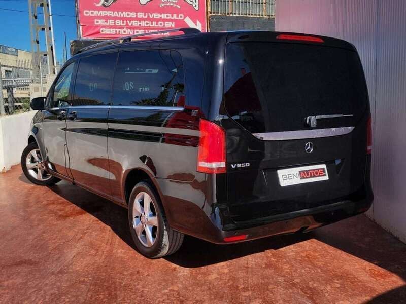Usado Mercedes V250 Avantgarde 204 CV (150 kW) 2017 Negro Monovolumen