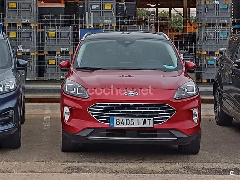 Granate Usado 2022 Ford Kuga Titanium SUV | 25.000 € (Precio justo) - Imagen 1/1