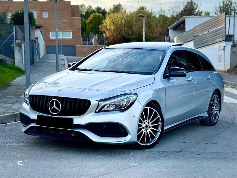 Usado Mercedes CLA200 Shooting Brake 136 CV (100 kW) 2019 Gris / plata Familiar