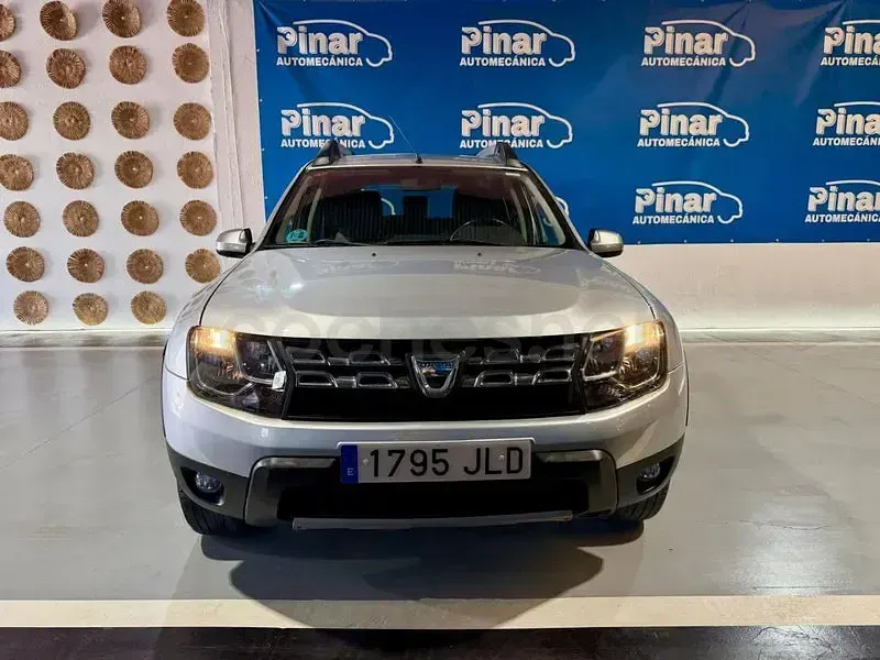 Usado Dacia Duster 109 CV (80 kW) 2016 Gris / plata SUV