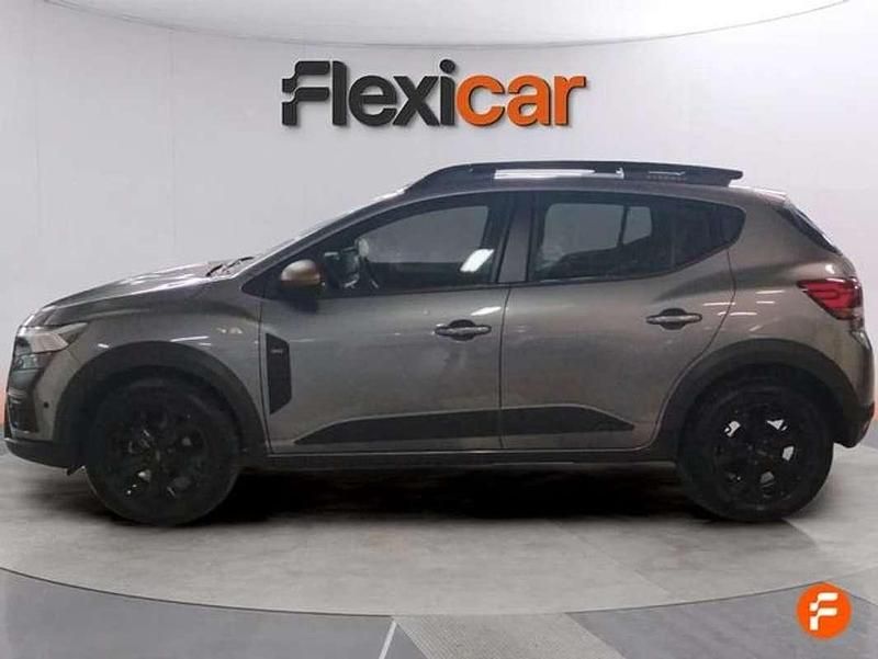Usado Dacia Sandero Extreme 110 CV (80 kW) 2025 Gris Utilitario