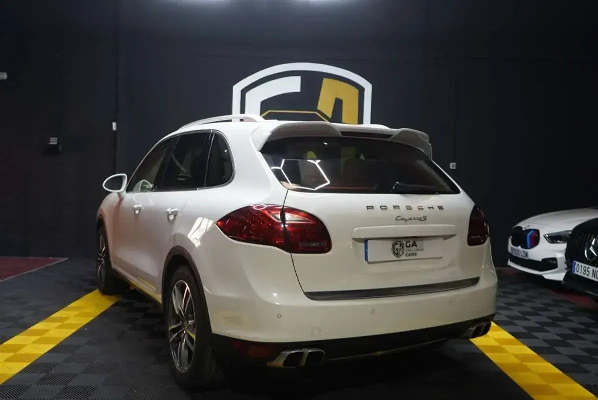 Usado Porsche Cayenne S 400 CV (294 kW) 2012 Blanco SUV