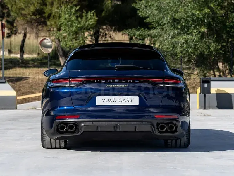 Usado Porsche Panamera 4 Sport Turismo 462 CV (339 kW) 2022 Azul Familiar