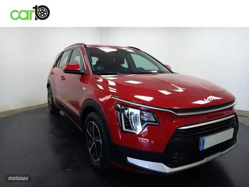 Usado Kia Niro 141 CV (103 kW) 2022 Rojo SUV