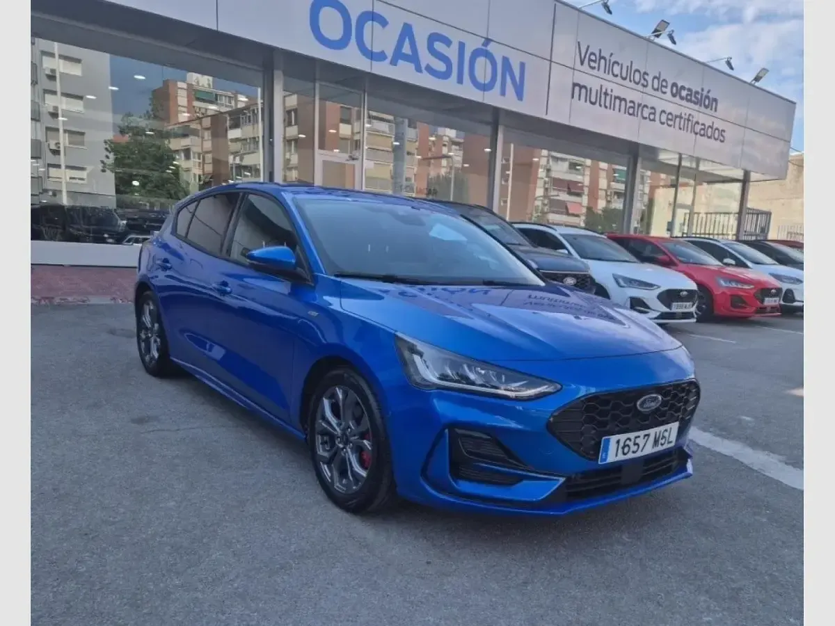 Usado Ford Focus ST-Line 125 CV (91 kW) 2024 Azul desert island (metalizado) Berlina