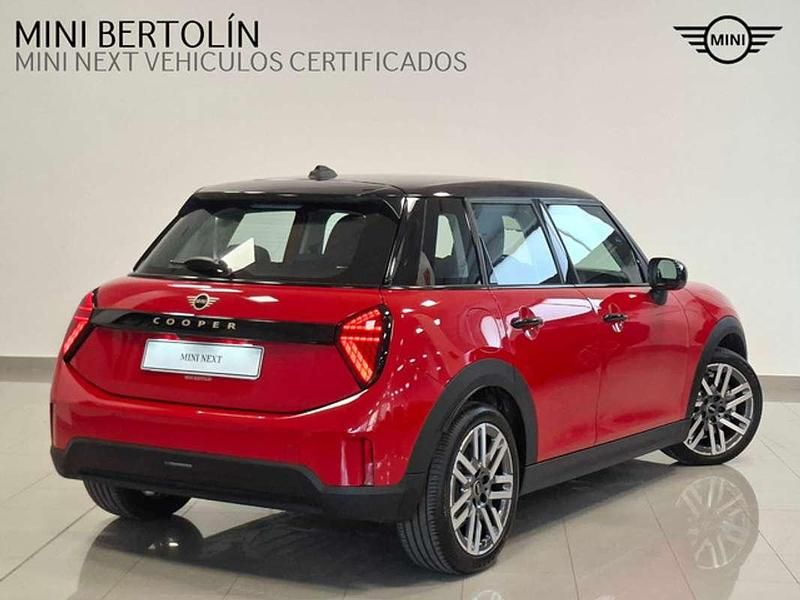 Nuevo Mini Cooper Essential 156 CV (114 kW) 2025 Rojo Utilitario