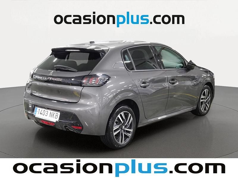 Usado Peugeot 208 Allure 100 CV (73 kW) 2023 Gris Utilitario