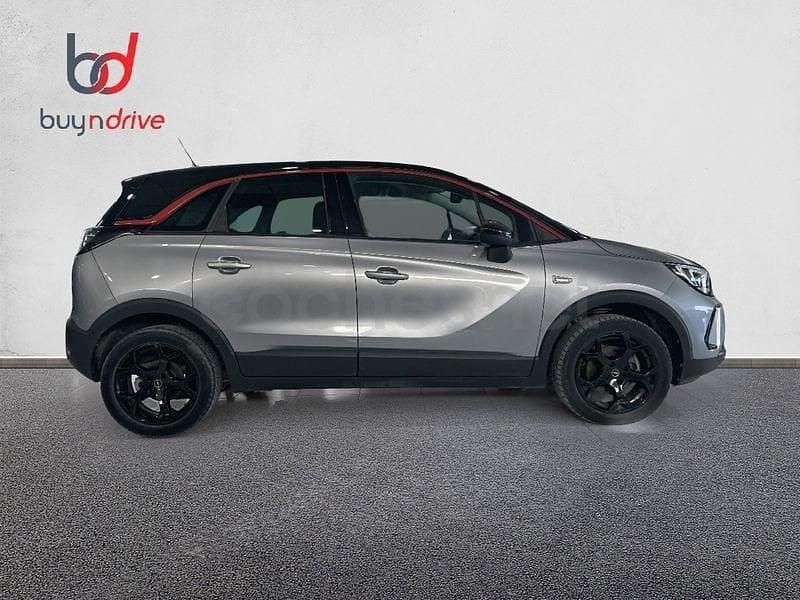 Usado Opel Crossland X GS Line 130 CV (95 kW) 2022 Gris / plata SUV