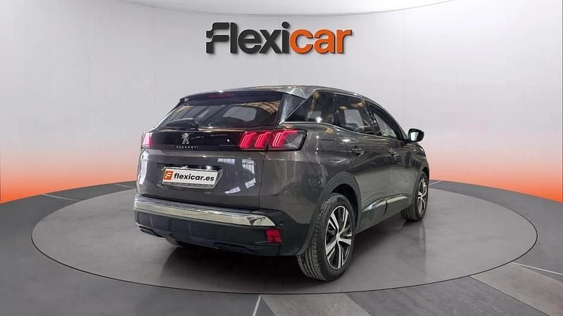 Usado Peugeot 3008 Allure 180 CV (132 kW) 2023 Gris SUV