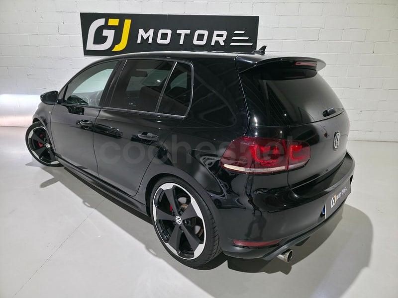 Usado VW Golf VII GTI 235 CV (172 kW) 2012 Negro Berlina