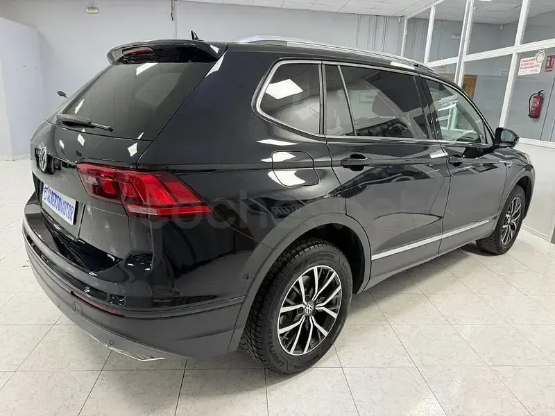 Usado VW Tiguan Allspace Advance 150 CV (110 kW) 2021 Negro SUV