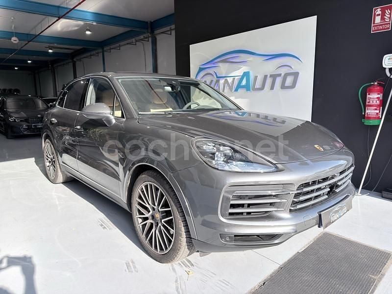 Gris / plata Usado 2021 Porsche Cayenne SUV | 64.990 € (Super precio) - Imagen 1/4