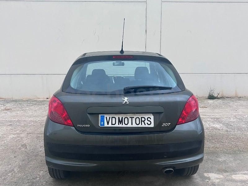 Usado Peugeot 207 Sport 95 CV (69 kW) 2007 Gris / plata Berlina
