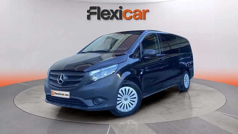 Usado Mercedes Vito 136 CV (100 kW) 2023 Negro Van