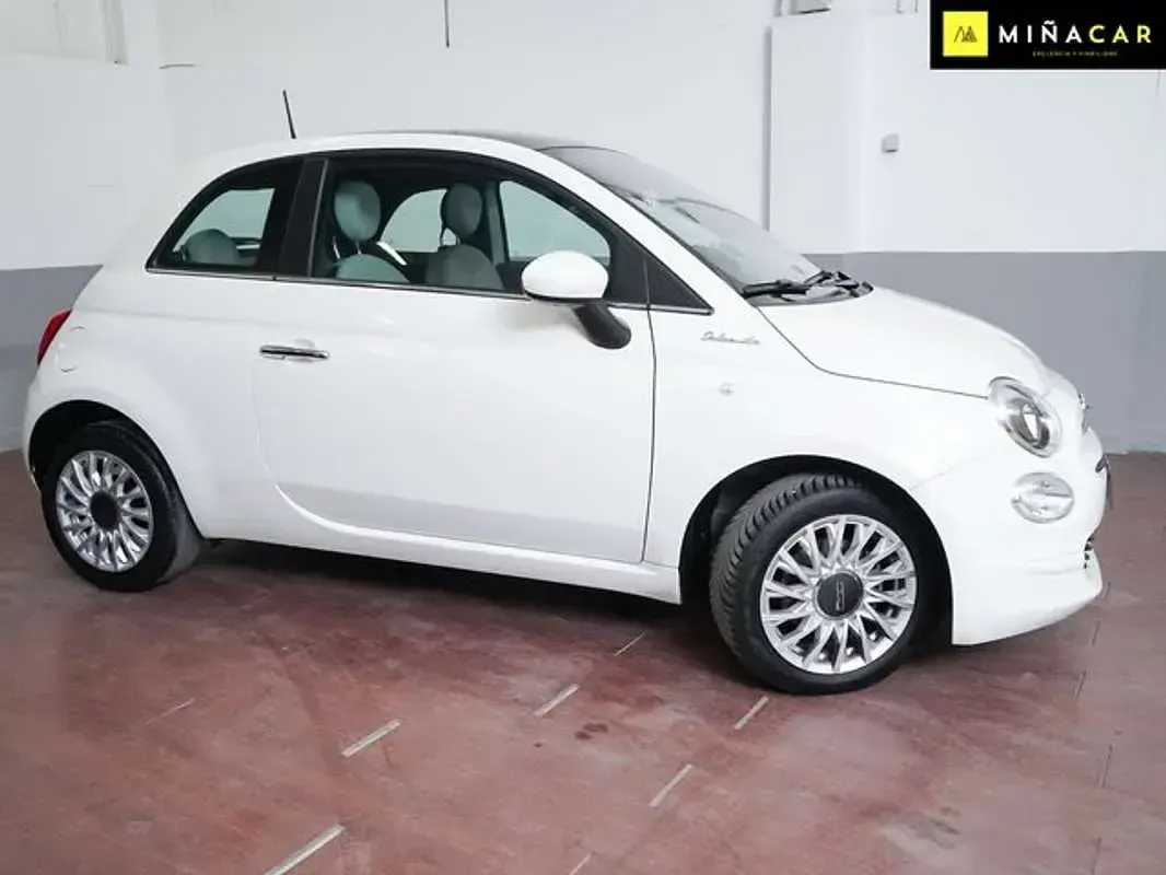 Usado Fiat 500 Dolcevita 71 CV (52 kW) 2022 Blanco Utilitario