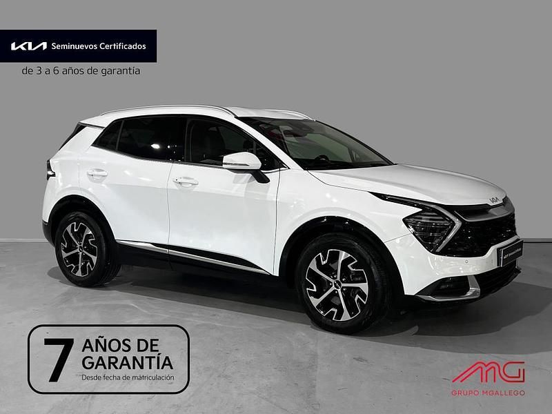 Deluxe white (hw2) Usado 2024 Kia Sportage 2 SUV | 34.800 € (Precio justo) - Imagen 1/4