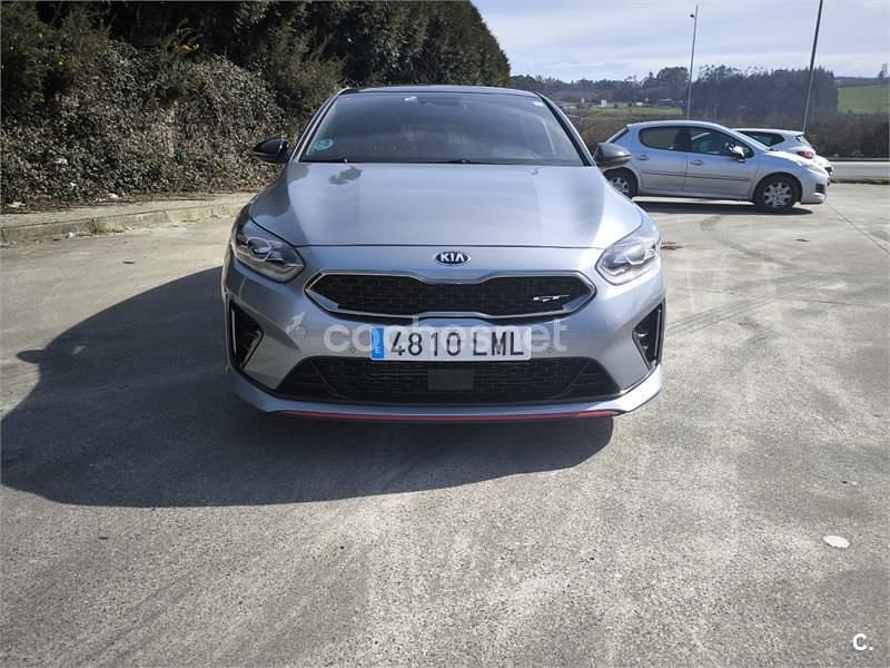 Usado Kia ProCeed GT 204 CV (150 kW) 2021 Gris / plata Familiar