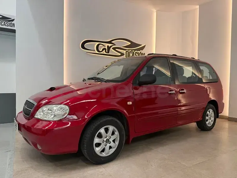Usado Kia Carnival LX 144 CV (105 kW) 2006 Granate Monovolumen