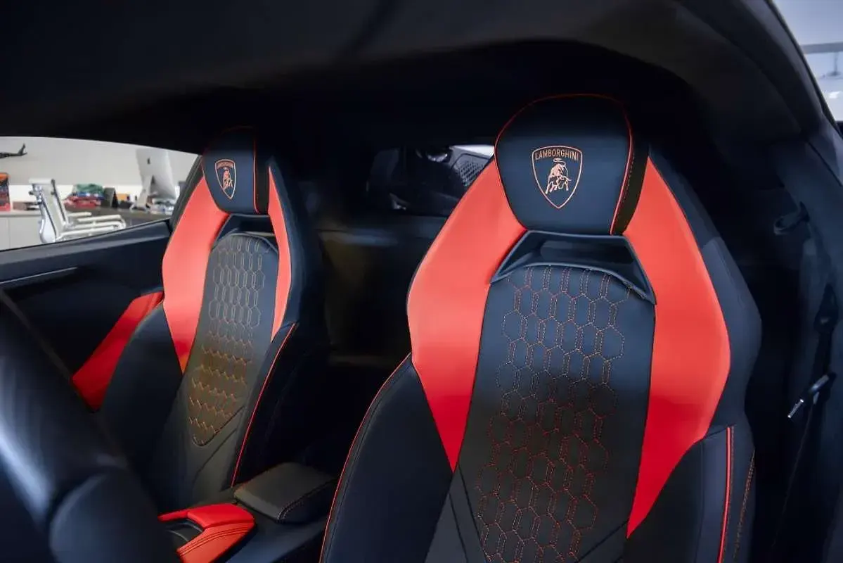 Nuevo Lamborghini Revuelto 1016 CV (747 kW) 2026 Negro Coupe