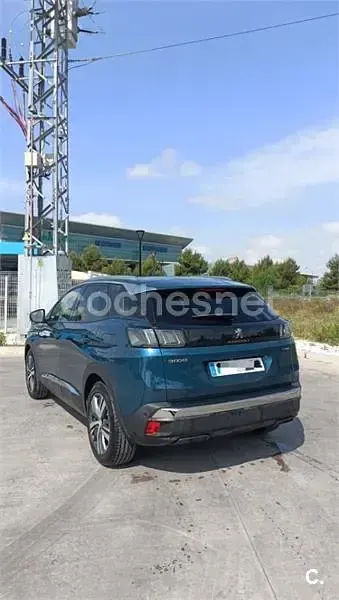 Usado Peugeot 3008 Allure 225 CV (165 kW) 2021 Azul SUV