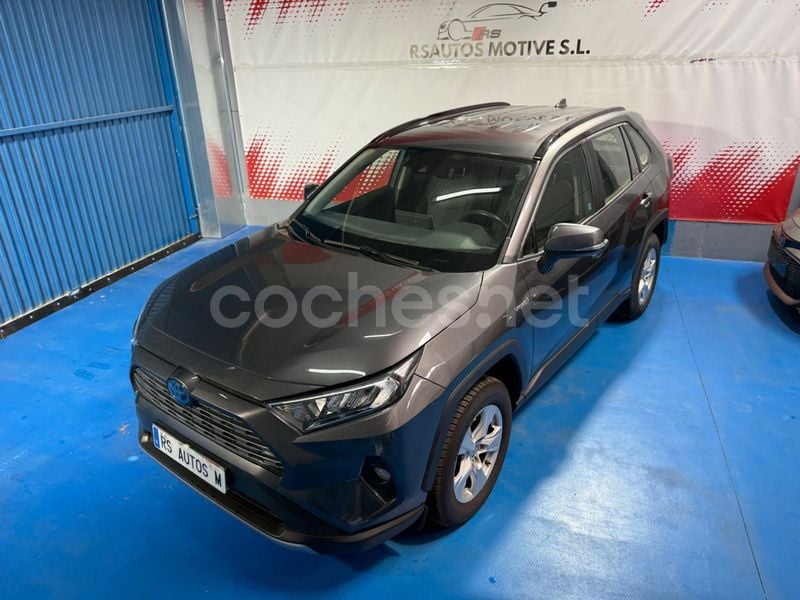 Gris / plata Usado 2021 Toyota RAV4 Hybrid Advance SUV | 26.499 € (Super precio) - Imagen 1/4