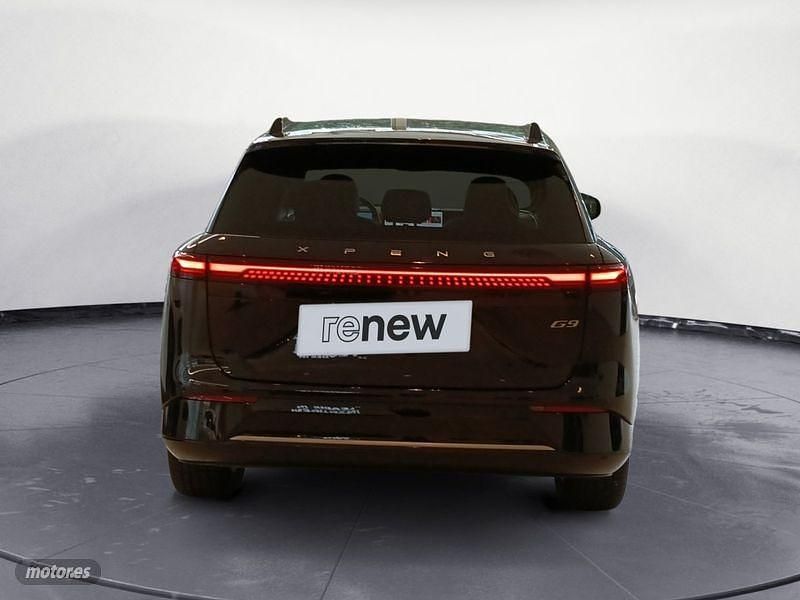 Usado XPENG G9 258 kW (351 CV) 2025 Negro SUV