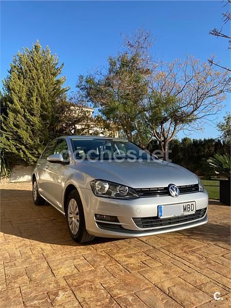 Usado VW Golf Sportsvan Advance 110 CV (80 kW) 2015 Gris / plata Monovolumen