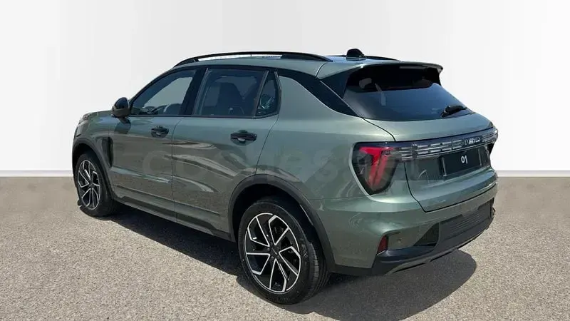 Usado Lynk & Co 01 276 CV (202 kW) 2026 Verde SUV
