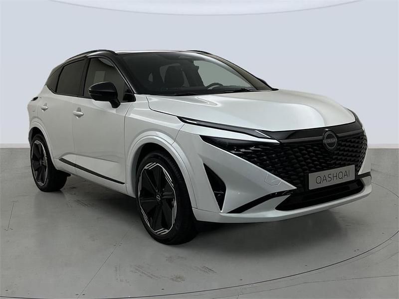 Nuevo Nissan Qashqai 140 CV (102 kW) 2025 Kori white + black SUV