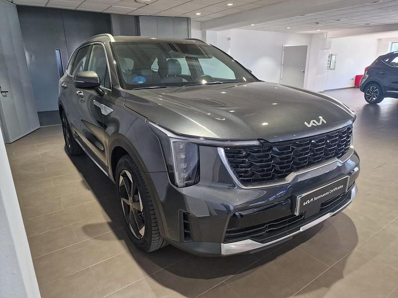 Usado Kia Sorento 252 CV (185 kW) 2024 Gris / plata SUV