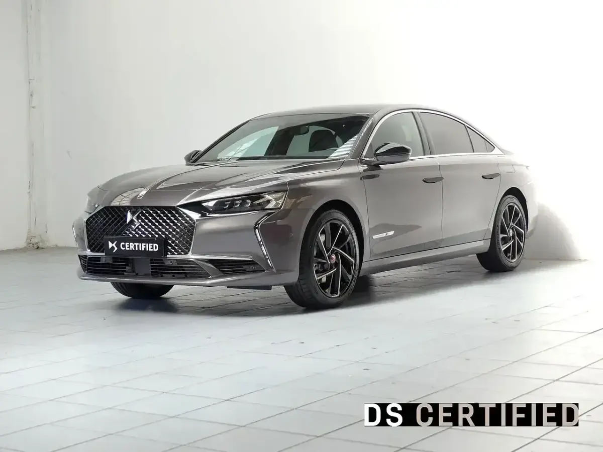 Usado DS Automobiles DS9 Performance Line Plus 250 CV (183 kW) 2023 Berlina