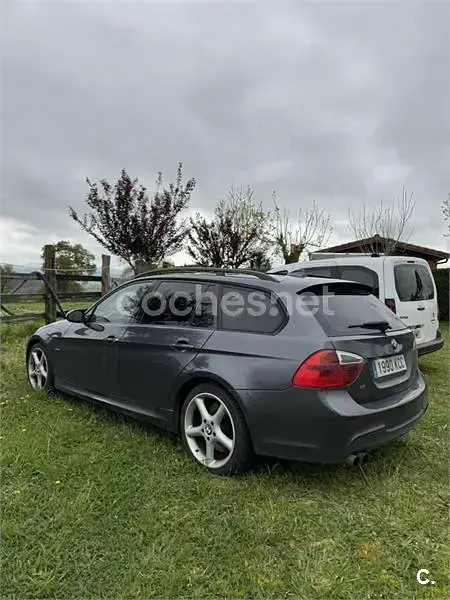 Usado BMW 330 231 CV (169 kW) 2007 Gris / plata Familiar