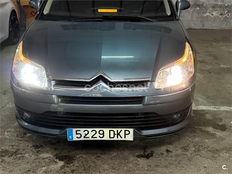 Usado Citroën C4 Exclusive 143 CV (105 kW) 2005 Gris / plata Berlina