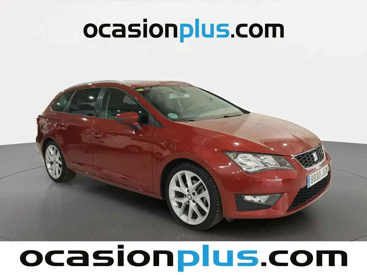 Usado Seat Leon FR 150 CV (110 kW) 2015 Rojo Monovolumen