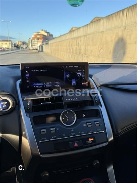 Gris / plata Usado 2018 Lexus NX300h Business Edition SUV | 22.000 € (Precio justo) - Imagen 1/1
