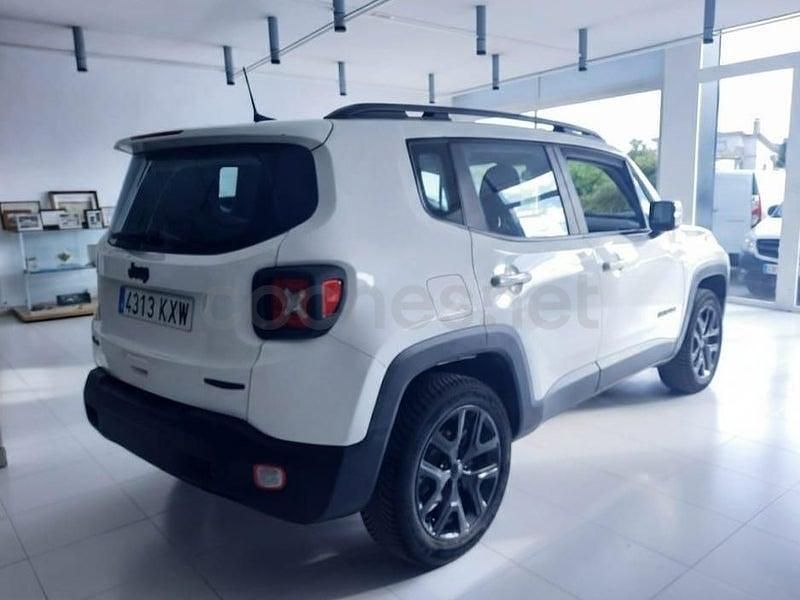 Usado Jeep Renegade Night Eagle 140 CV (102 kW) 2019 Blanco SUV