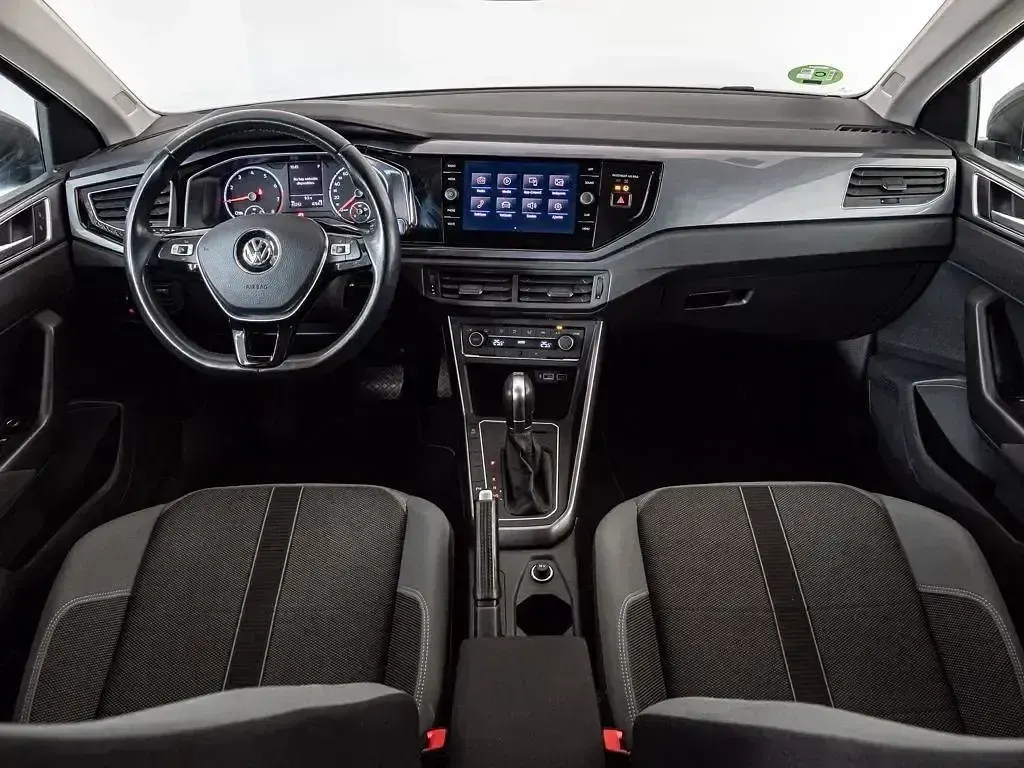 Usado VW Polo Sportline 115 CV (84 kW) 2019 Negro Utilitario