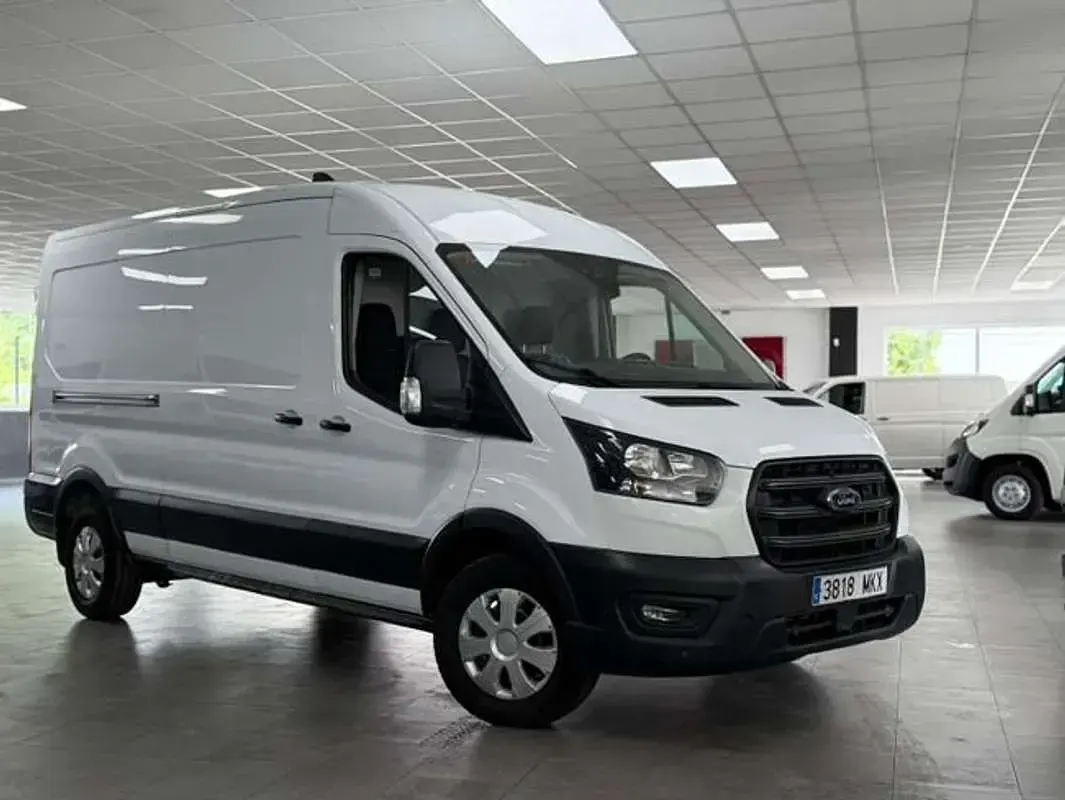 Usado Ford Transit Trend 131 CV (96 kW) 2023 Blanco Van