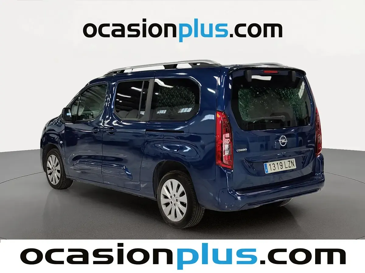 Usado Opel Combo Life Elegance 131 CV (96 kW) 2022 Azul Monovolumen