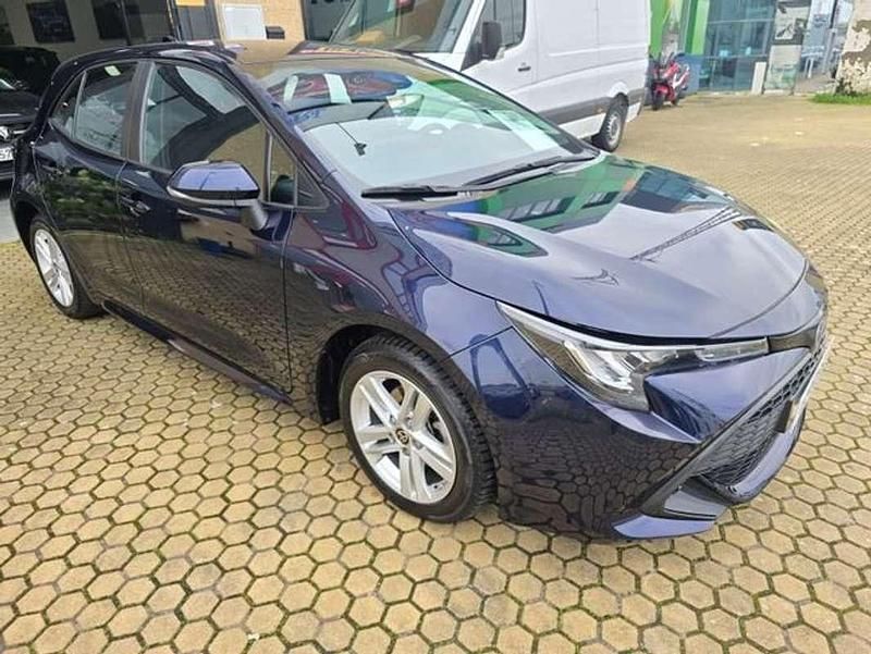 Usado Toyota Corolla Business Edition 122 CV (89 kW) 2022 Azul Utilitario