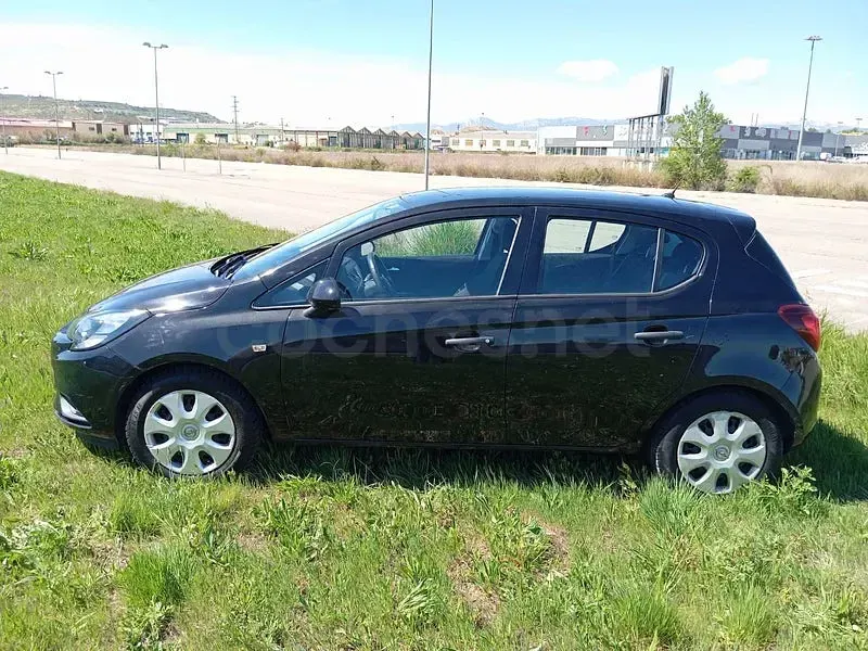 Usado Opel Corsa Business 90 CV (66 kW) 2018 Negro Utilitario