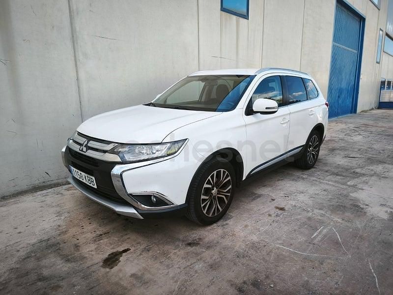 Usado Mitsubishi Outlander Motion 150 CV (110 kW) 2017 Blanco SUV
