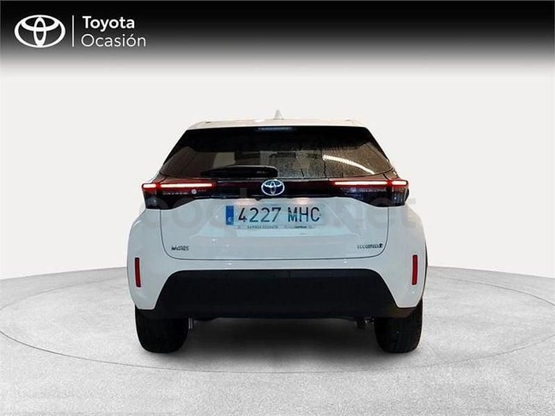 Usado Toyota Yaris Cross Style 116 CV (85 kW) 2023 Blanco SUV