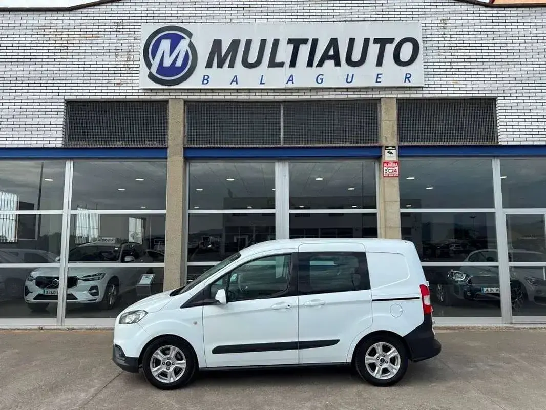 Usado Ford Transit Trend 75 CV (55 kW) 2020 Blanco Familiar