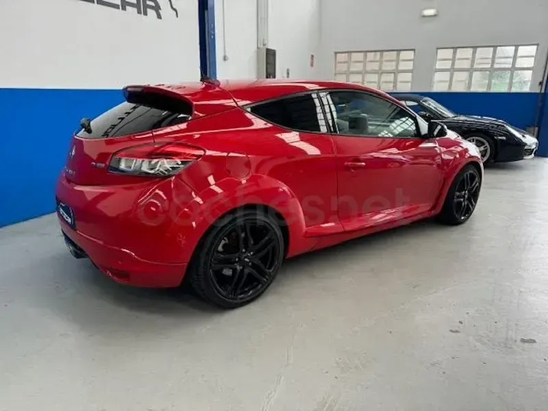 Usado Renault Mégane III R.S. 265 CV (194 kW) 2014 Rojo Coupe