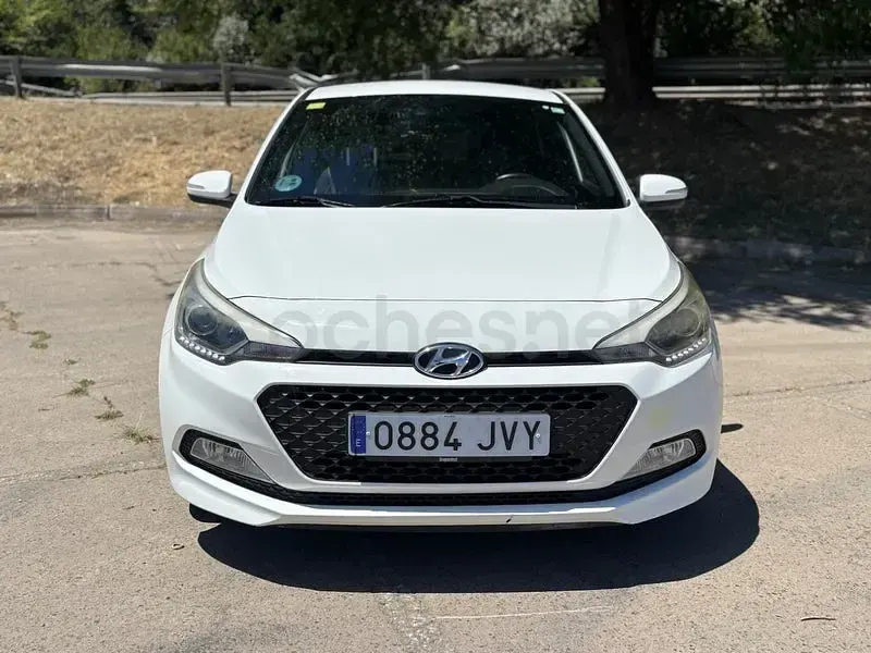Usado Hyundai i20 GO! 84 CV (61 kW) 2016 Blanco Berlina
