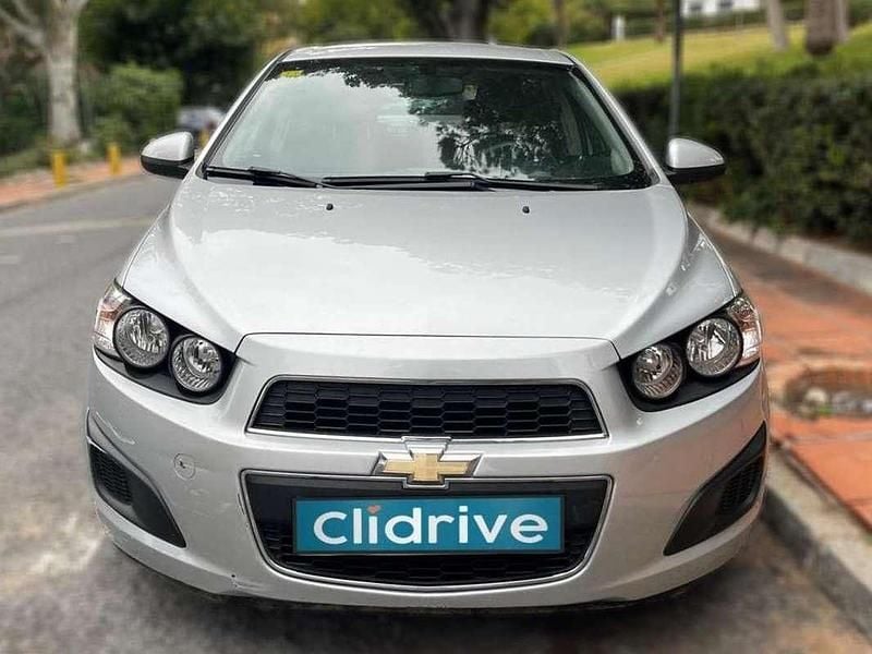 Usado Chevrolet Aveo LT 86 CV (63 kW) 2011 Blanco Berlina