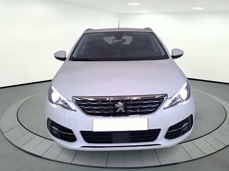 Usado Peugeot 308 Allure 131 CV (96 kW) 2021 Blanco Familiar