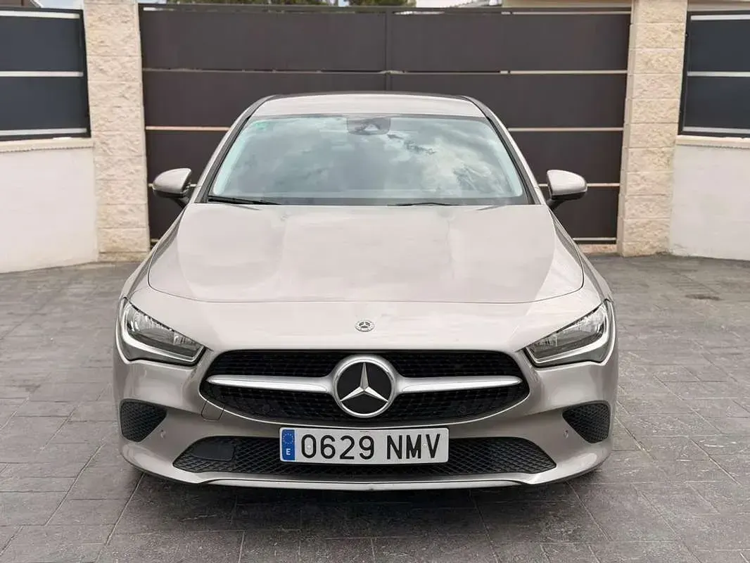 Occasion Mercedes CLA200 Shooting Brake 156 PK (114 kW) 2020 Beige Stationwagen